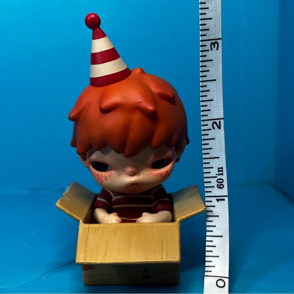 Pop Mart - Hirono - The Other One - Nowhere Safe Figure - Picture 5 of 9